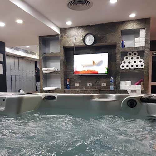 نادي جولدز جيم الرياضي - Gold’s Gym Cairo